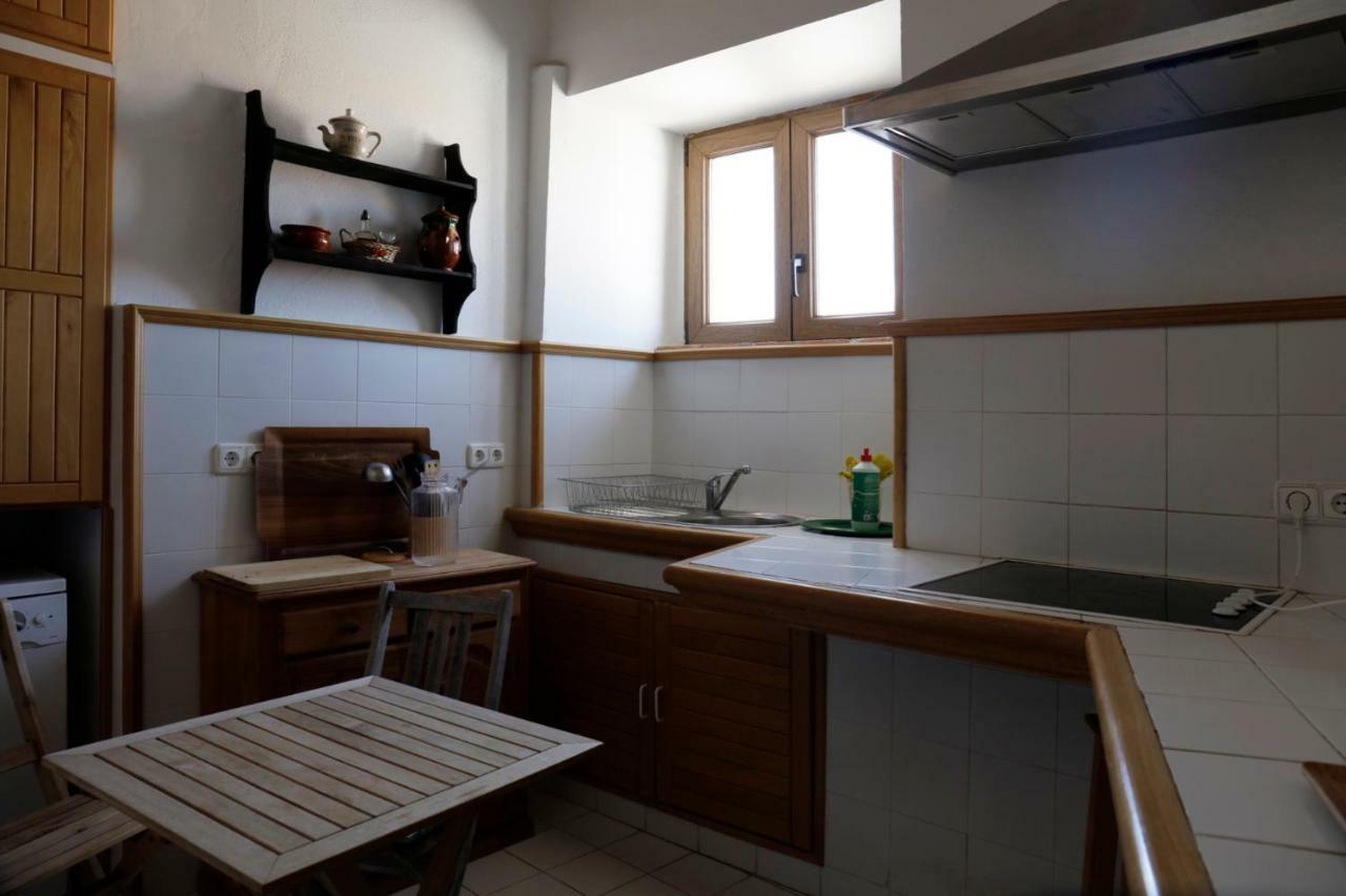 Apartamento en casa del s.XVI Trujillo Exterior foto